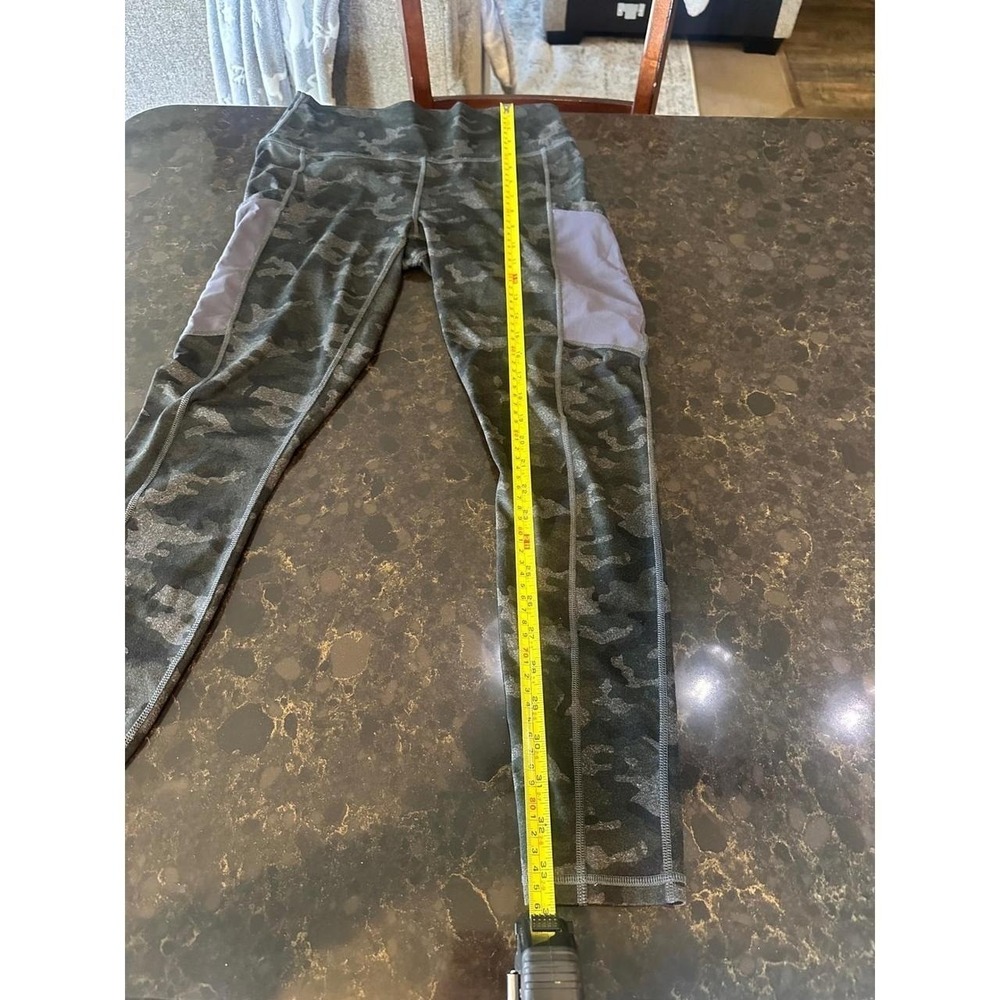 Fabletics Womens Camo High Waisted Leggings Green Grey Side Pockets Mesh Panels